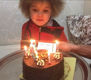 Bizim Hikaye Ömer Sevgi ve doğum günü Resmi
